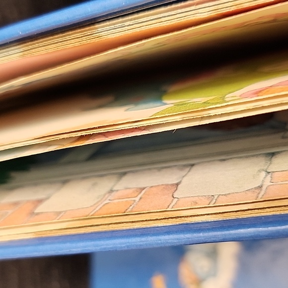 Care bear books from 1984 - Picture 8 of 8